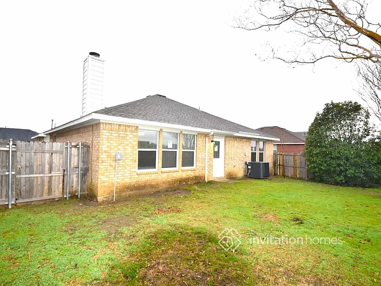 6704 Snapdragon Ln — Photo 15