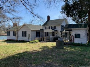 628 Millers Rd, Topping, VA 23169