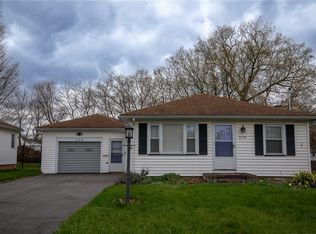379 Norran Dr, Rochester, NY 14609