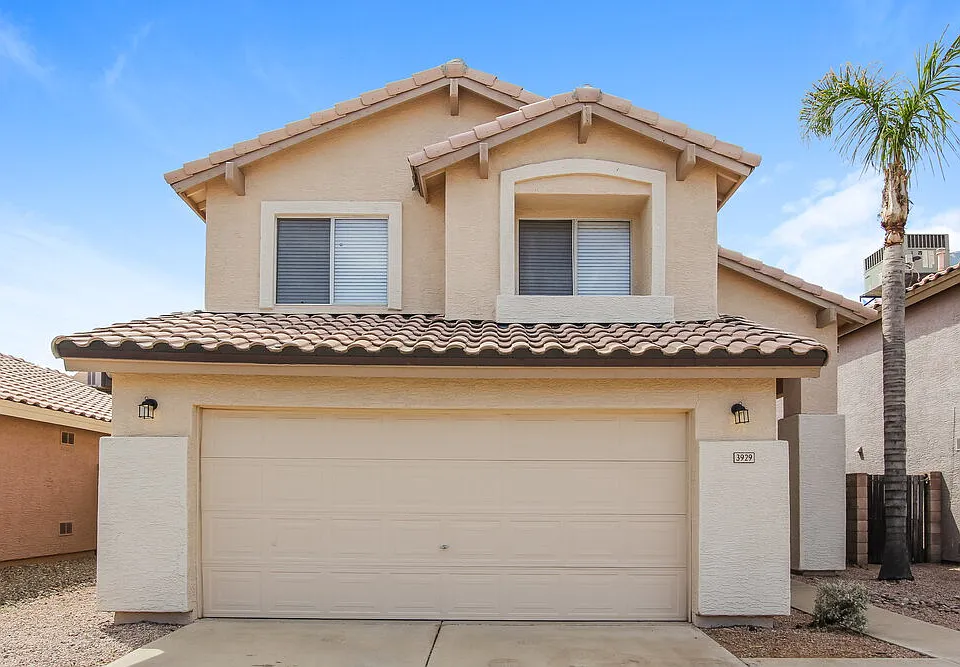3929 E Wescott Dr