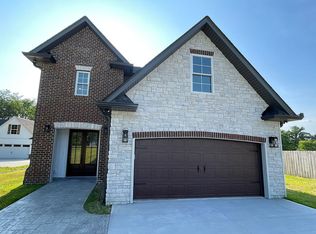 1395 Taylor Town Rd, White Bluff, TN 37187