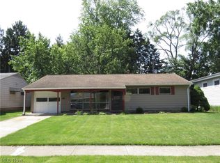 11613 Appleton Dr, Parma Heights, OH 44130