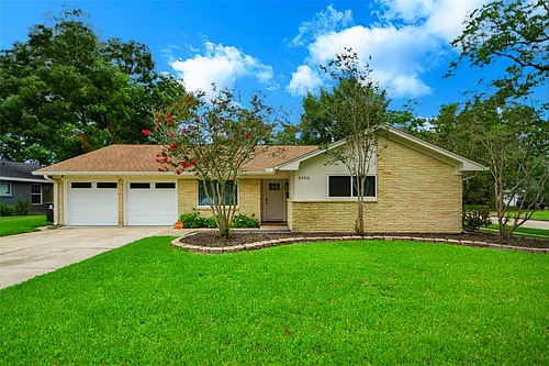 5502 Effingham Dr Photo 1