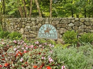 8 Meadow Brook Rd, Chester, NJ 07930