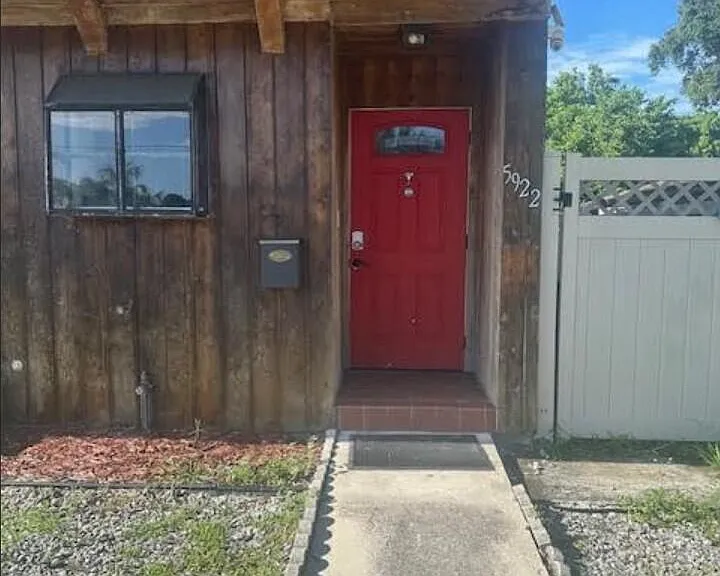 5922 Thomas St — Photo 1