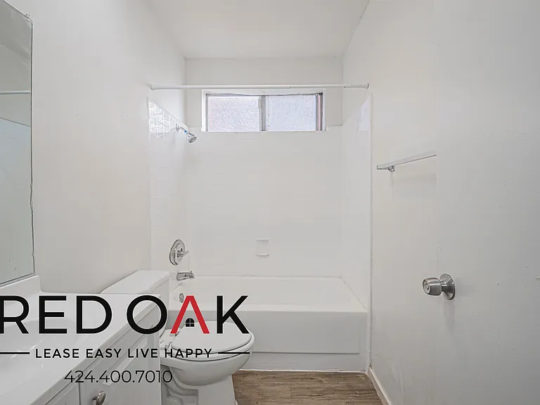 915 N Wilton Pl #113 — Photo 16