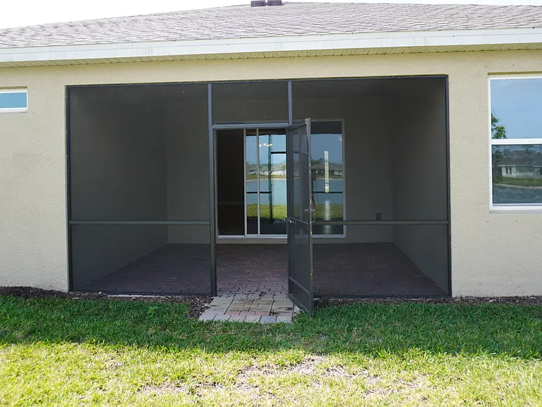 16027 Crofton Springs Way — Photo 30