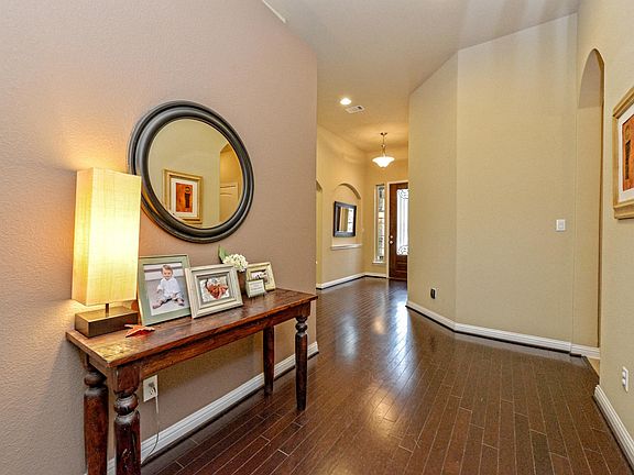 5th image of 109 Bellagio Dr