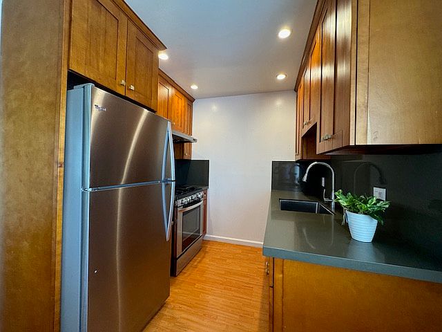solid cherry kitchen cabinets
