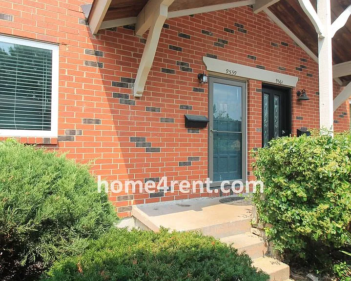 9559 Outlook Dr — Photo 1