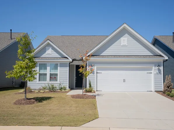 1604 Hillstar St, Fuquay Varina, NC 27526