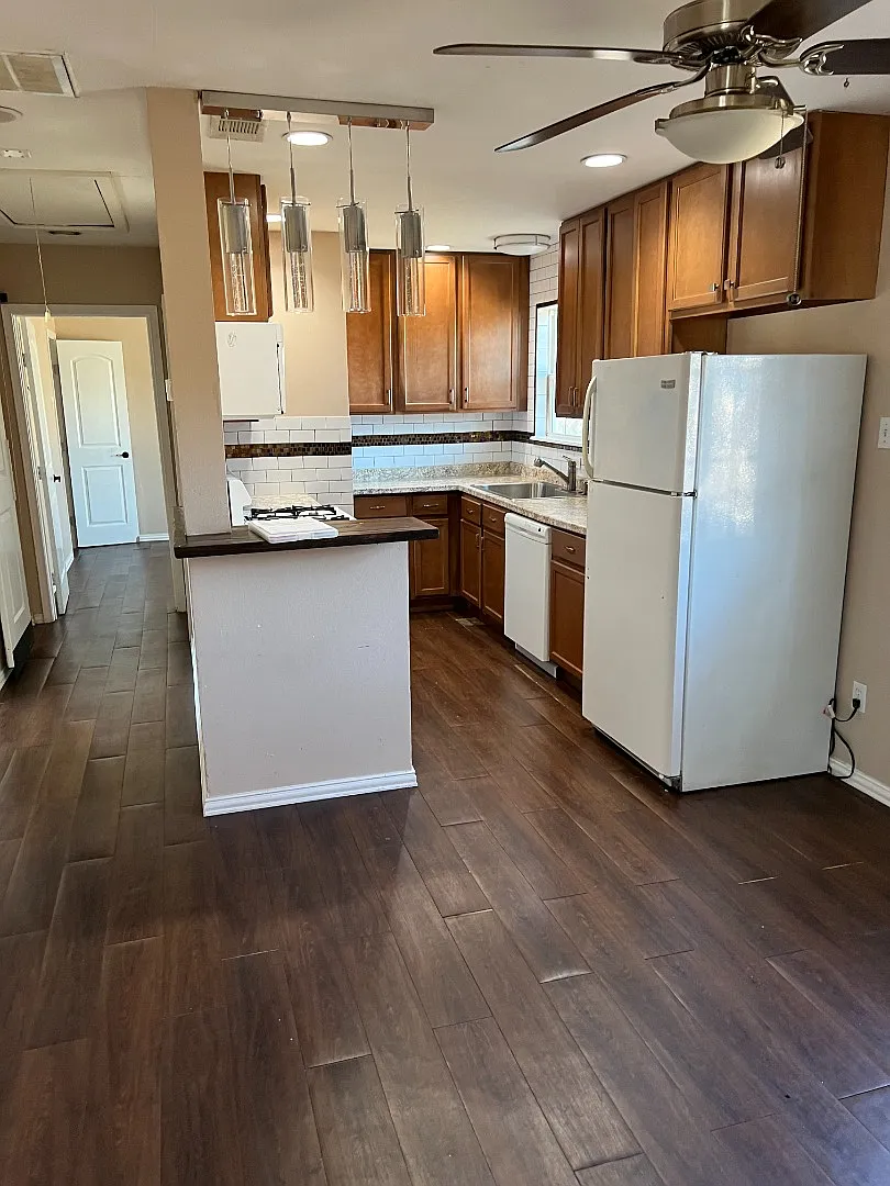 Charming 2-Bed Near Downtown Rockwall | In-Unit Laundry, Patio — Photo 3