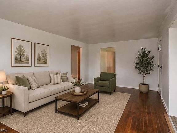 4th image of 4544 Lakeknoll St