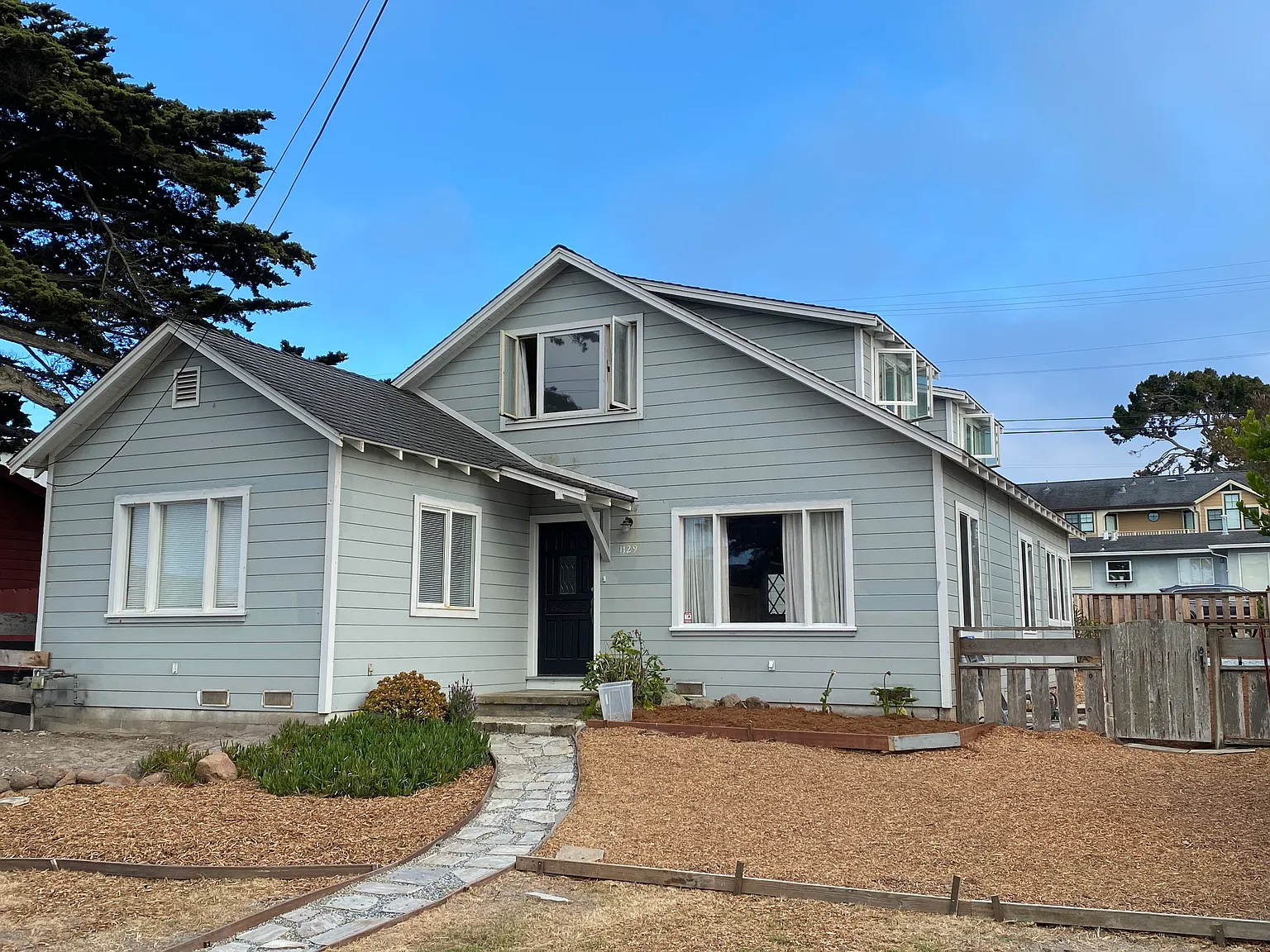 1129 Surf Ave — Photo 1