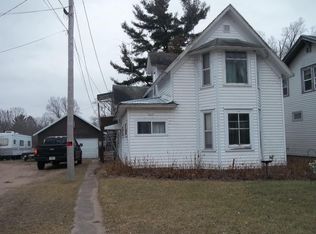 123 8th St, Clintonville, WI 54929