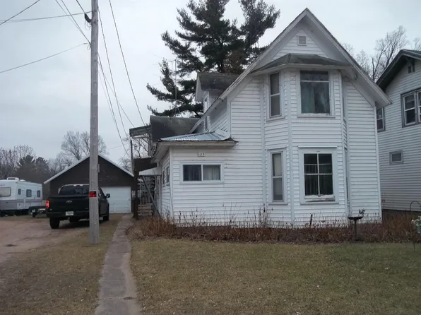 123 8th St, Clintonville, WI 54929