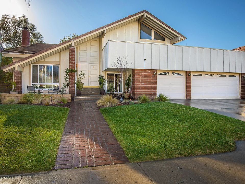 1st image of 3260 Sawtooth Ct