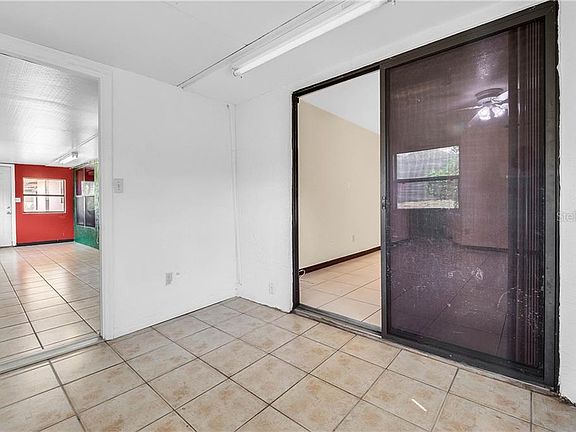 5th image of 8639 Shenna Ct
