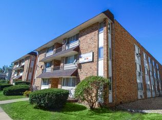 108 E Healey St, Champaign, IL 61820