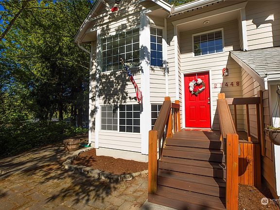 4th image of 27448 Serene Drive NE