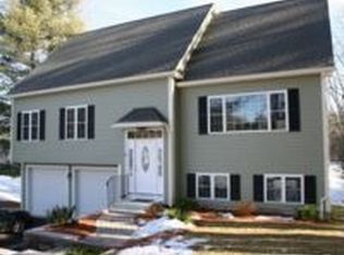 2 Pondview Ter, Dudley, MA 01571