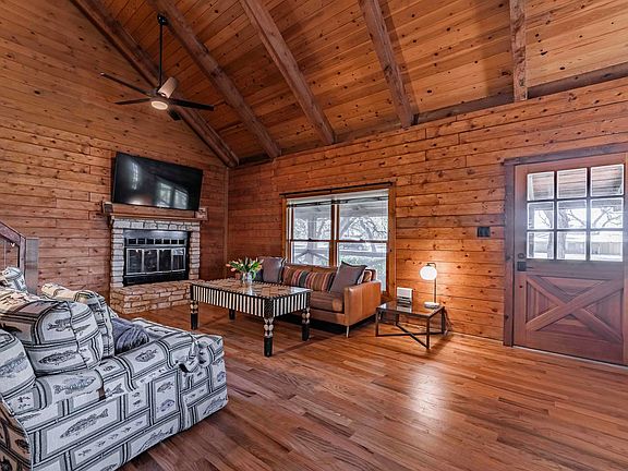 4th image of 425 Pecan Creek Drive