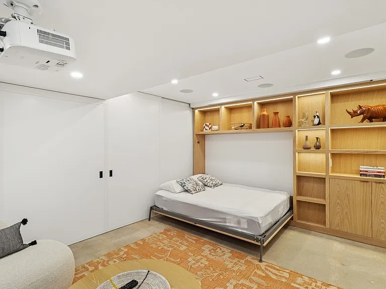 9 Banks Ct — Photo 33