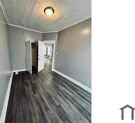 1707 W 66th St #1 — Photo 2