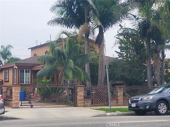 2nd image of 3332 Marine Ave