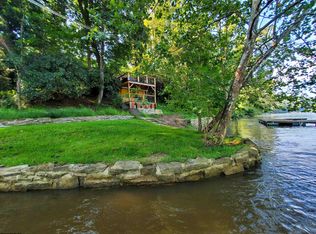 35 Harvest Dr, Fairmont, WV 26554