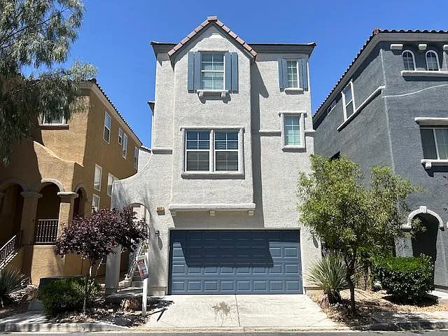 3 bed, 1693 sqft, $2,050 — Photo 1