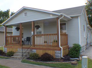 823 S Van Buren St, Litchfield, IL 62056