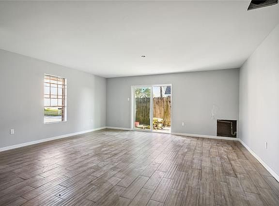 3rd image of 28 Brandon Hall Dr APT B
