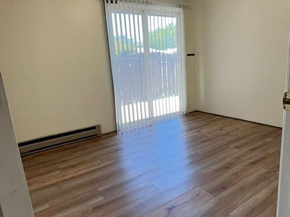 3rd image of 1165 Morrow Rd #9