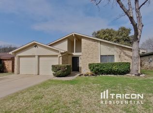 2916 Green Ridge St, Fort Worth, TX 76133