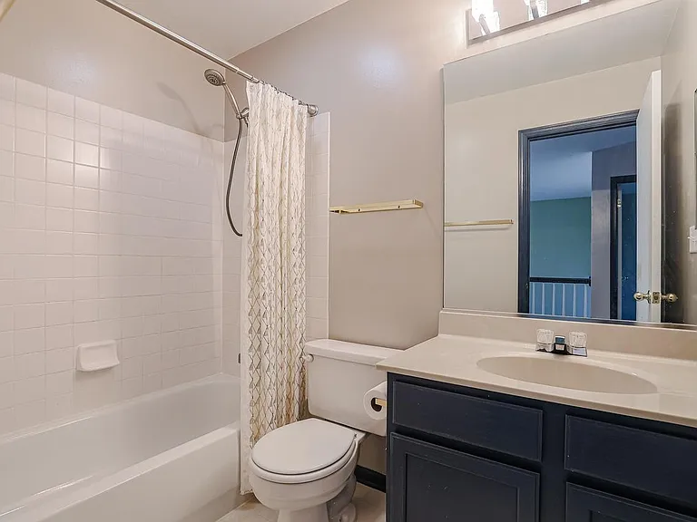 983 Parkhill Cir #983 — Photo 15
