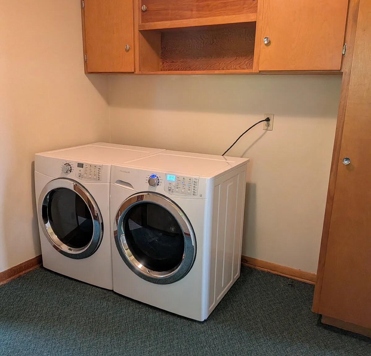 2 bed, 1.0 bath, 1488 sqft, $1,000 — Photo 4