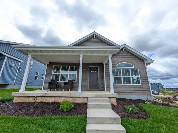 6667 Redpoll Rd, Middleton, WI 53562