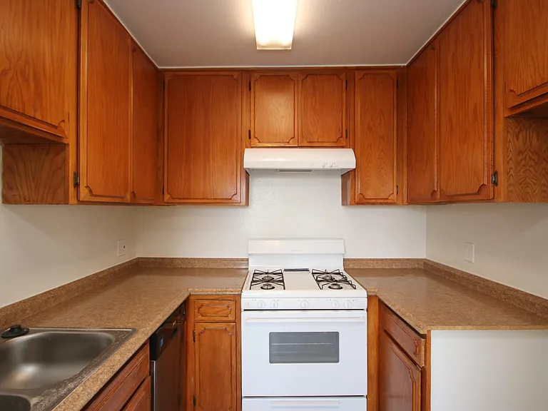 1310 E Acacia Ave #205 — Photo 9