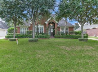 15 Crest Gate, Houston, TX 77082