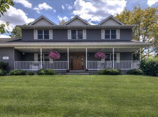 3811 Oak Knoll Dr, Eau Claire, WI 54701