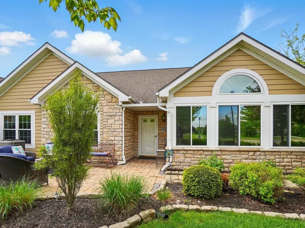 2696 Prestwick Village Cir, Springfield, OH 45503