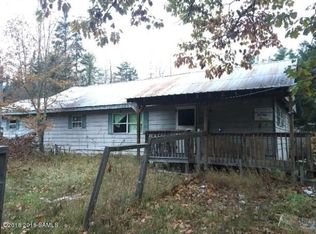 797 S Johnsburg Rd, Warrensburg, NY 12885