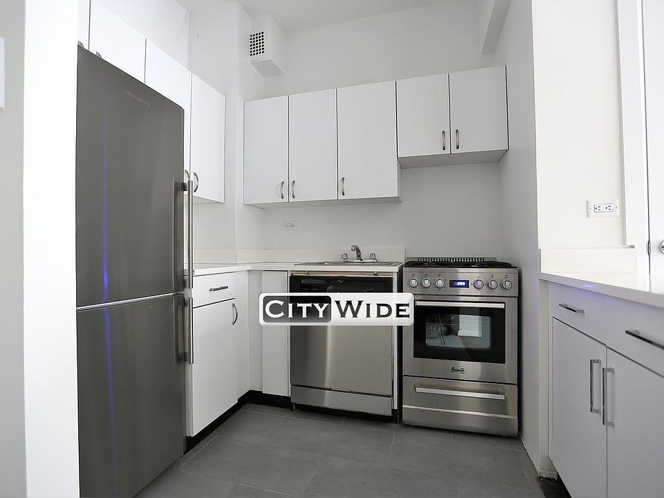 2nd image of 235 W 22nd St APT 4K