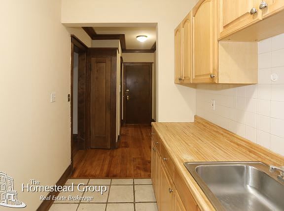 5th image of 5938 N Broadway Street # Fl 2se2nd