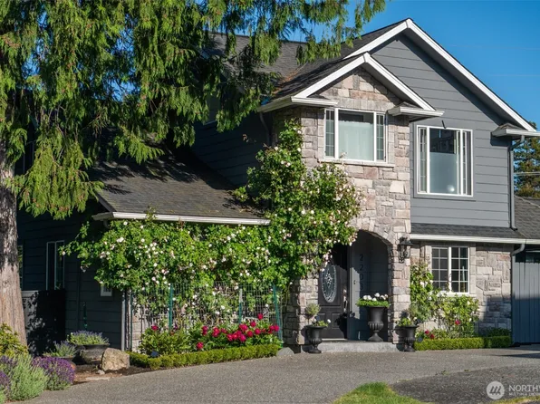 2203 22nd Street, Anacortes, WA 98221