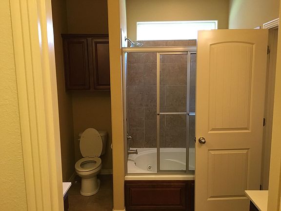 2nd image of 616 N Longfellow Ln