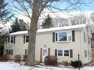 30 Hall Rd, Webster, MA 01570