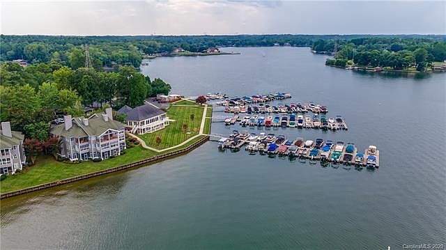1st image of 305 Lake Club Dr