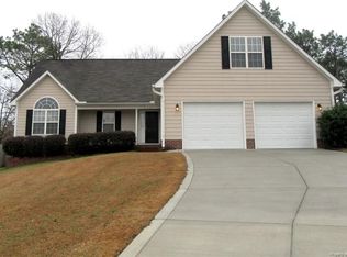 7705 Redwood Ave, Fayetteville, NC 28314